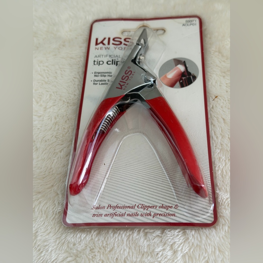 Kiss New York Red Tip Clip Nail Clippers